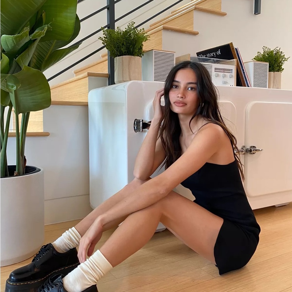 Aritzia Sunday Best Chiara Dress